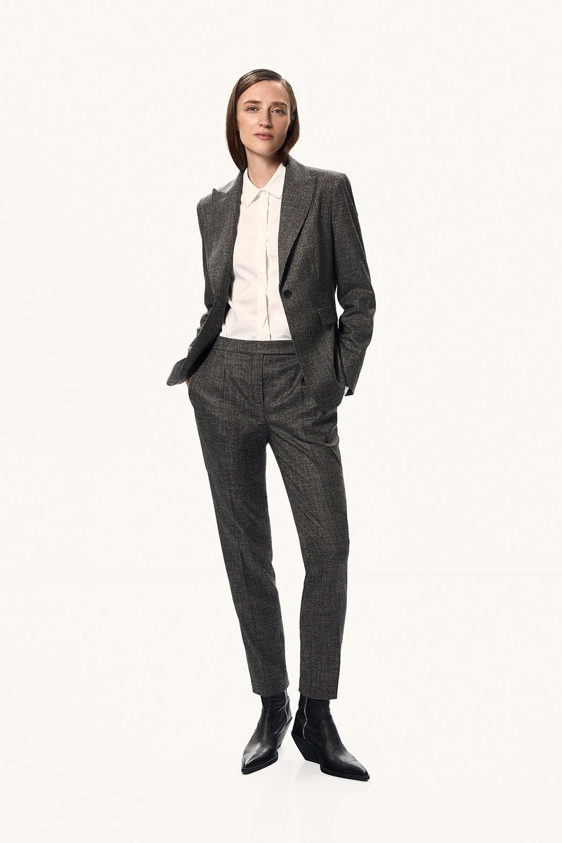 Брюки укороченные VASSA&Co, пол female, цвет серый