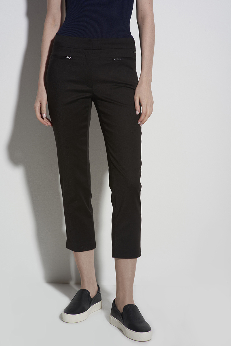 Брюки укороченные зауженные к низу черного цвета VASSA CODE, пол женский, цвет черный, фото №[поряд