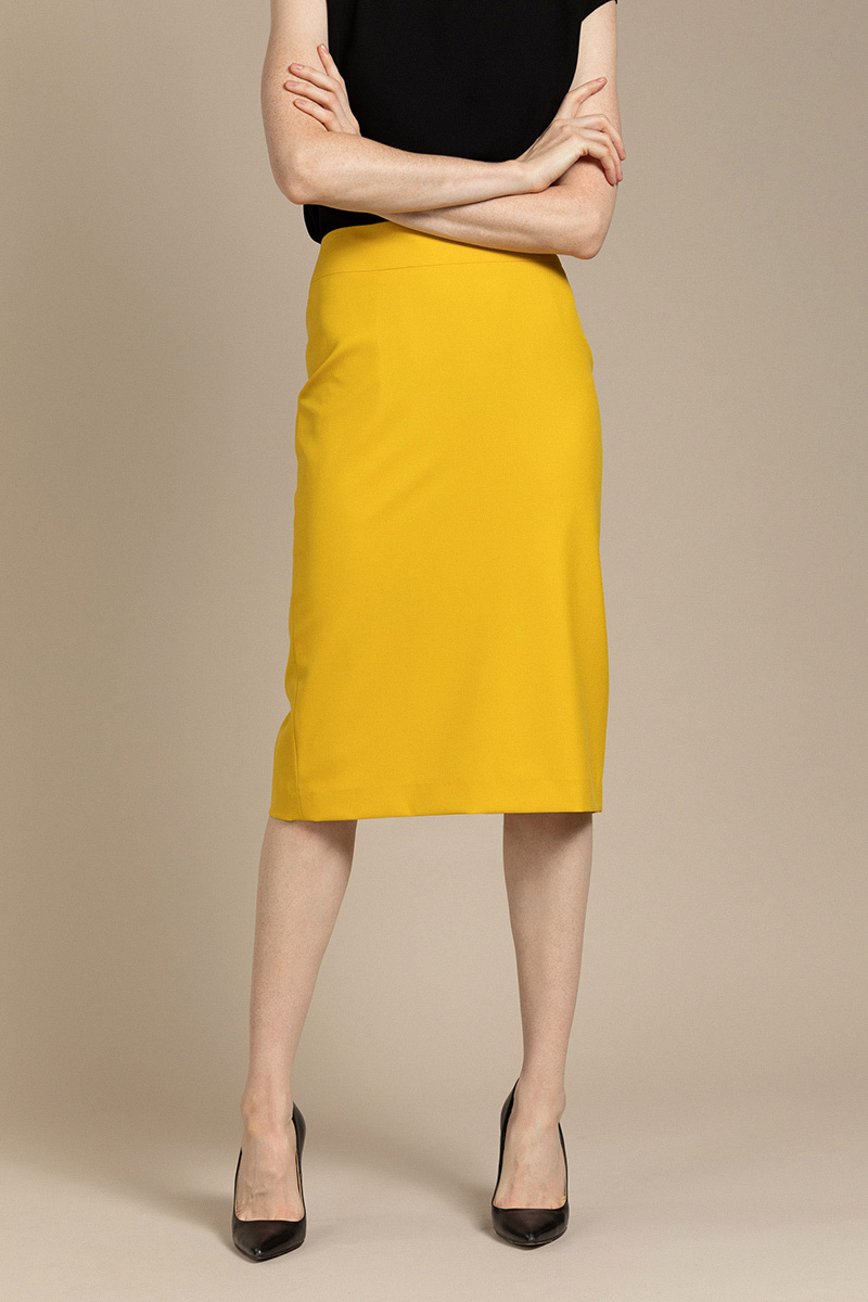 Классическая юбка зауженного силуэта VASSA&Co, пол женский, цвет желтый, фото №5