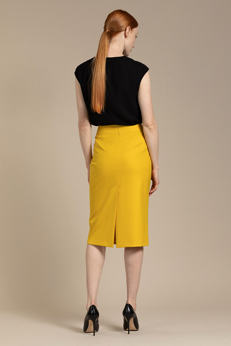 Классическая юбка зауженного силуэта VASSA&Co, пол женский, цвет желтый, фото №4