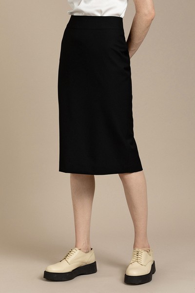 Классическая юбка зауженного силуэта VASSA&Co, пол женский, цвет черный, фото №2