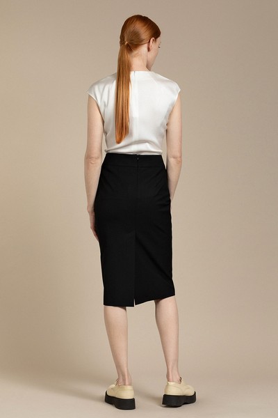 Классическая юбка зауженного силуэта VASSA&Co, пол женский, цвет черный, фото №3