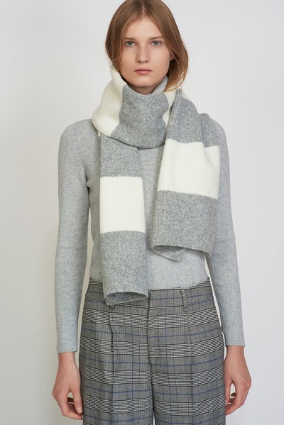 Шарф трикотажный VASSA CODE, пол женский, цвет серый, фото №3