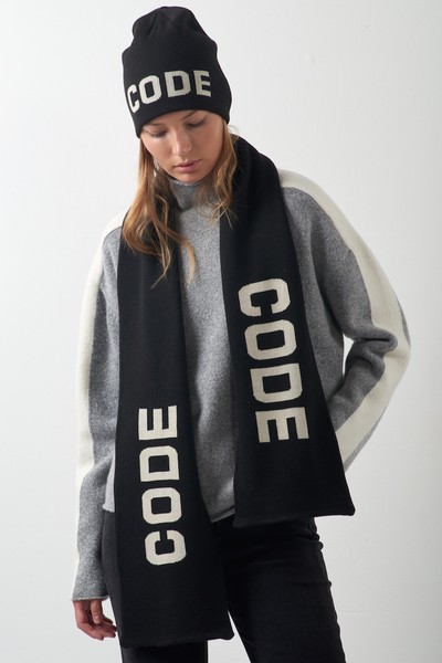 Шапка женская VASSA CODE, пол женский, цвет черный, фото №2