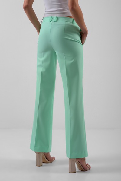 Брюки расклешенного силуэта VASSA&Co, пол женский, цвет зеленый, фото №4