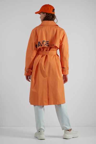 Тренч в оранжевом цвете с принтом VASSA CODE, пол женский, цвет оранжевый, фото №4