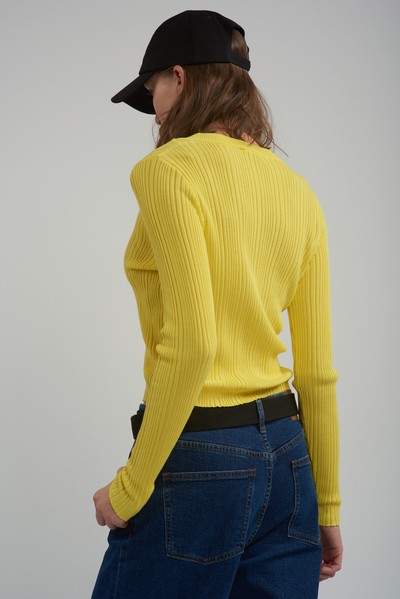Укороченный трикотажный топ в рубчик VASSA CODE, пол женский, цвет желтый, фото №5