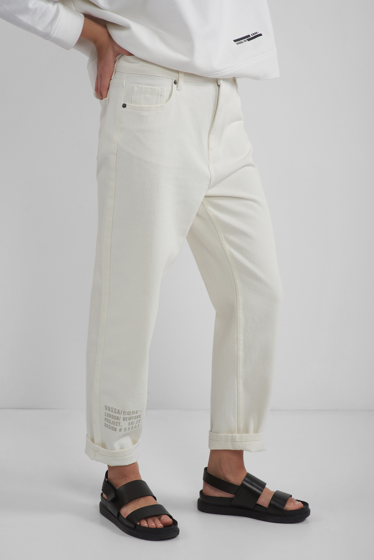 Джинсы mom fit VASSA CODE, пол женский, цвет белый, фото №3