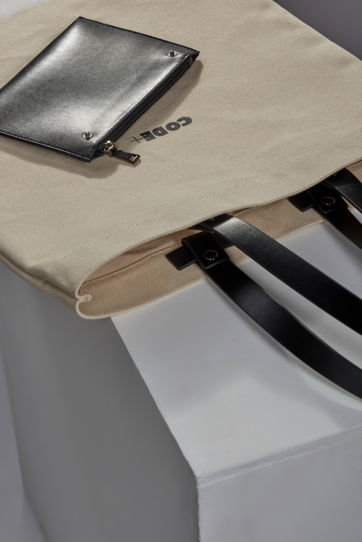 Сумка из канваса VASSA CODE, пол женский, цвет белый, фото №6