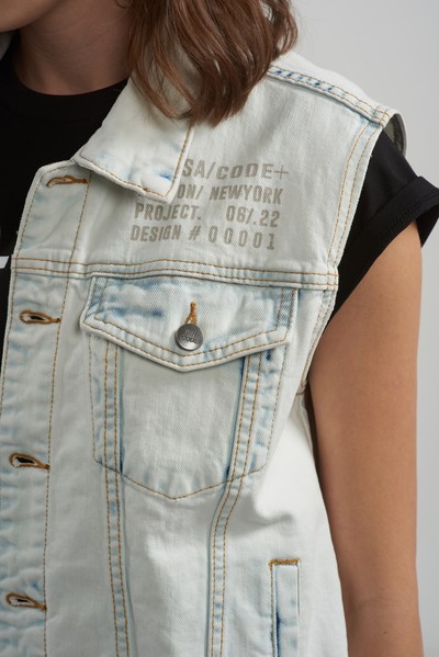 Джинсовый жилет VASSA CODE, пол женский, цвет голубой, фото №6