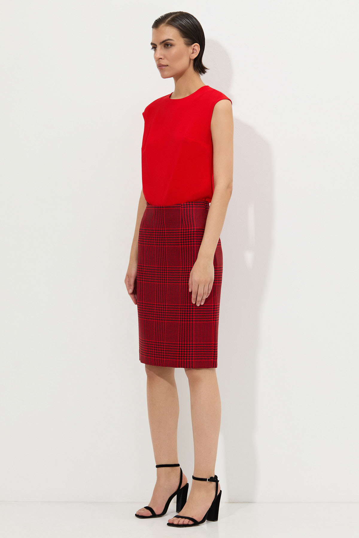 Юбка-карандаш VASSA&Co, пол женский, цвет красный, фото №2