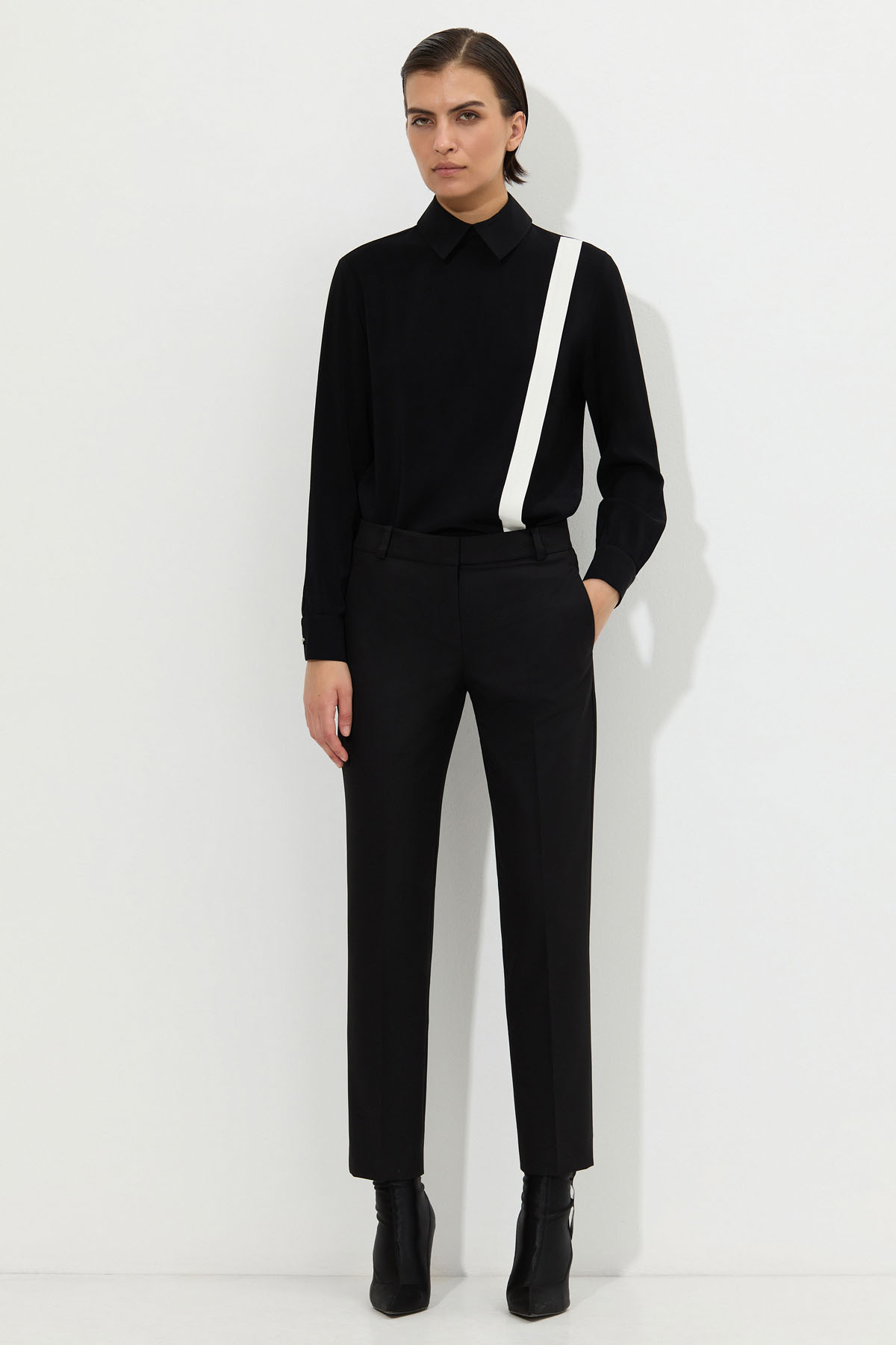 Дизайнерская блузка VASSA&Co, пол женский, цвет черный, фото №2