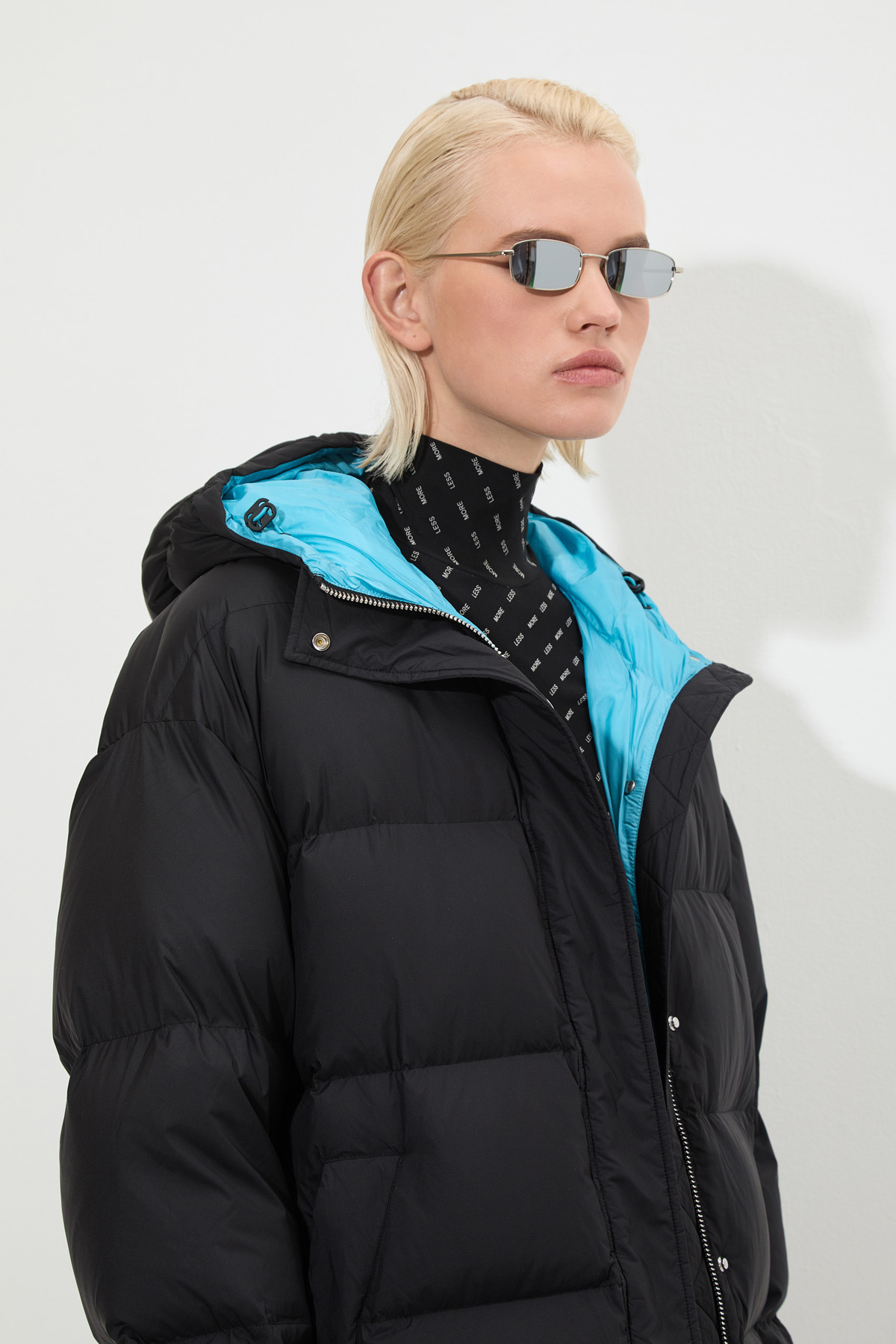 Пуховик VASSA&Co, пол женский, цвет черный, фото №3