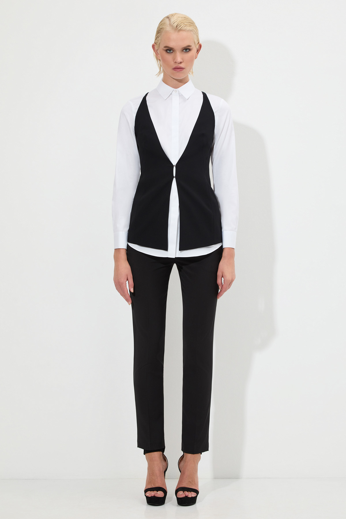 Дизайнерский жилет VASSA&Co, пол женский, цвет черный, фото №4