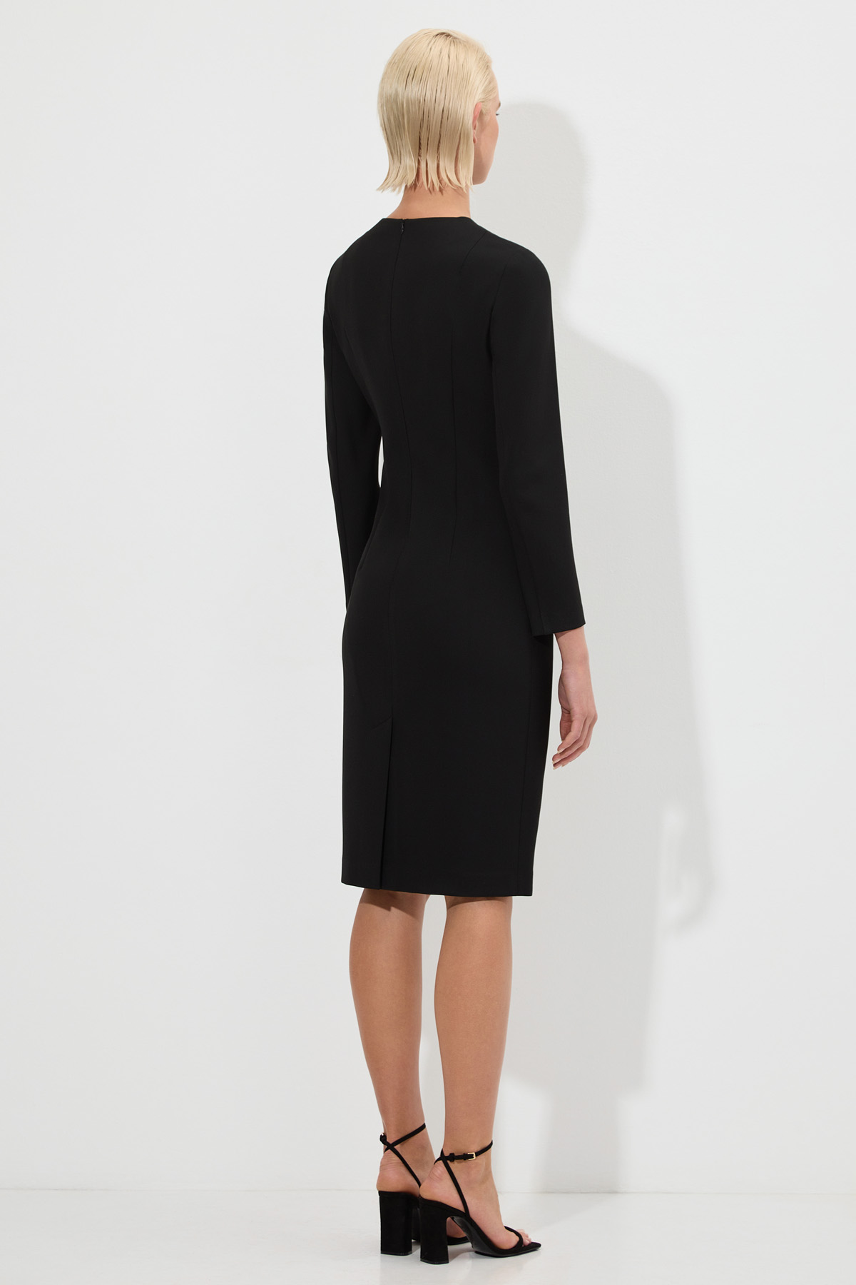 Платье приталенного кроя VASSA&Co, пол женский, цвет черный, фото №4