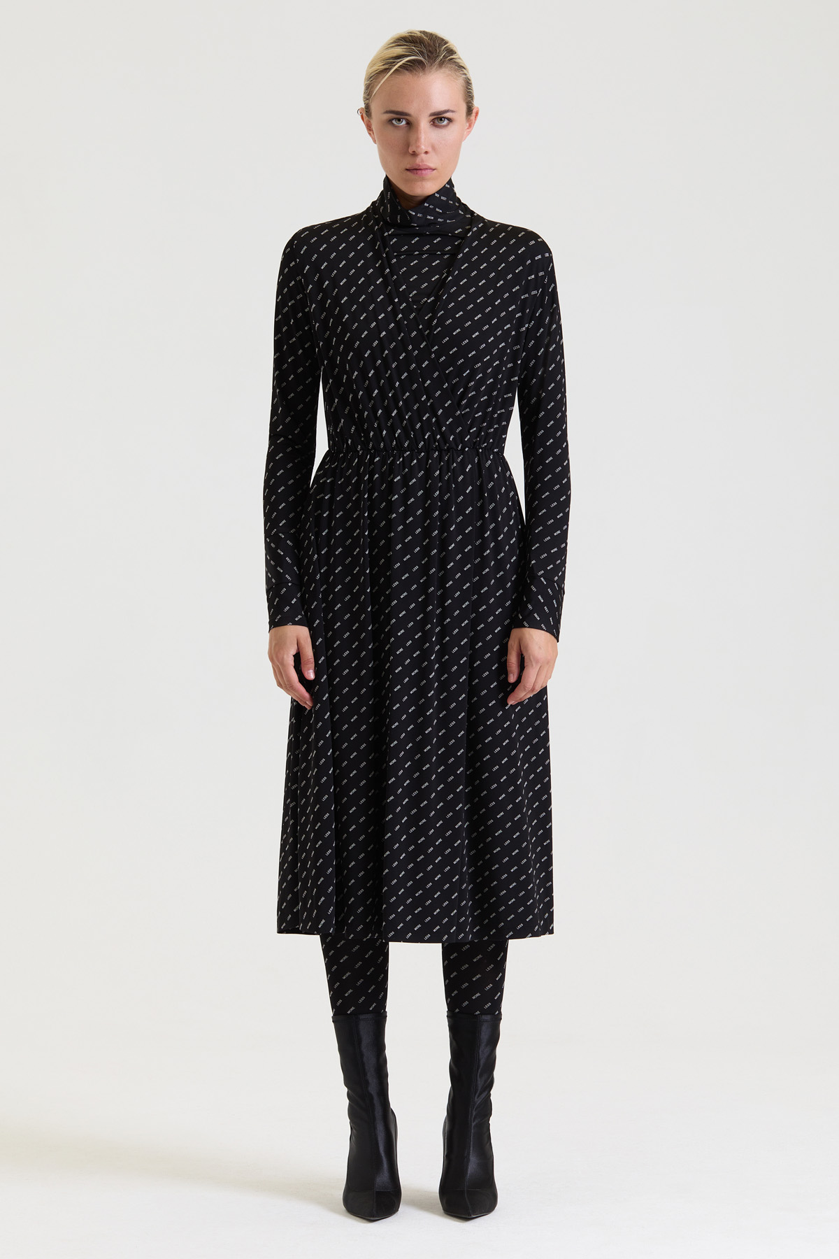 Платье с дизайнерским принтом VASSA&Co, пол женский, цвет черный, фото №3