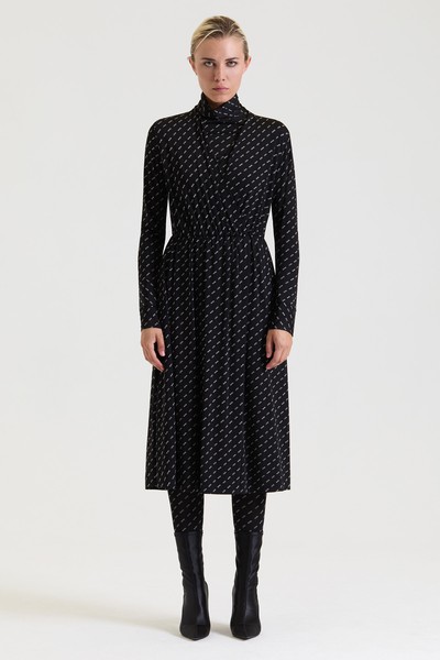 Платье с дизайнерским принтом VASSA&Co, пол женский, цвет черный, фото №3