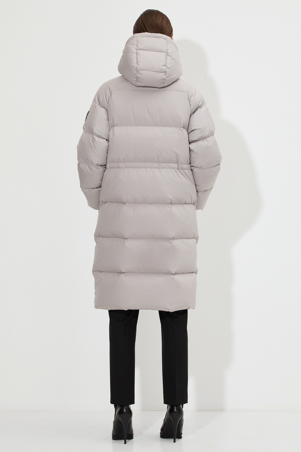 Пуховик в бежевом оттенке VASSA&Co, пол женский, цвет коричневый, фото №5