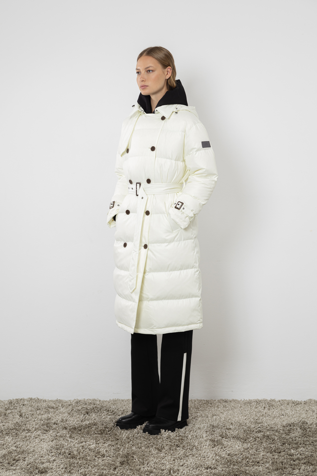 Пальто на молнии с капюшоном на кнопках VASSA CODE, пол женский, цвет белый, фото №3