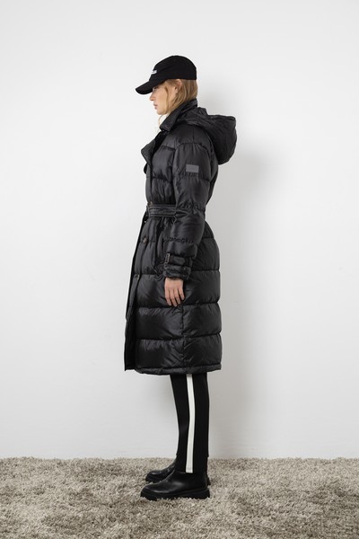 Пальто на молнии с капюшоном на кнопках VASSA CODE, пол женский, цвет черный, фото №5
