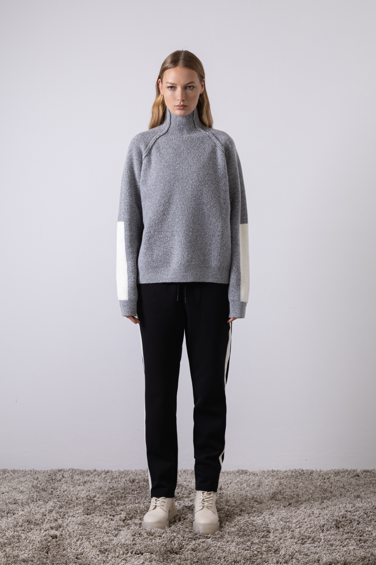 Trousers , пол female, цвет black, фото №2