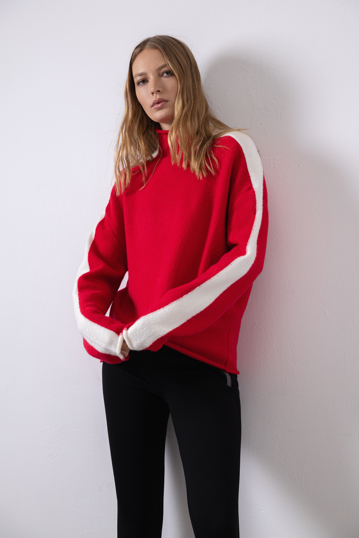 Jumper VASSA CODE, пол female, цвет red, фото №2