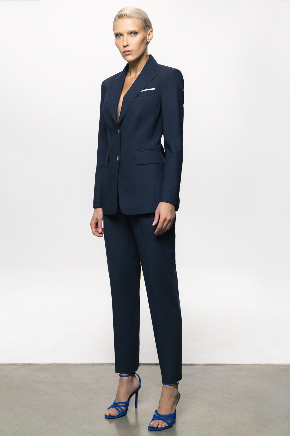 Базовый приталенный жакет VASSA&Co, пол женский, цвет синий, фото №2