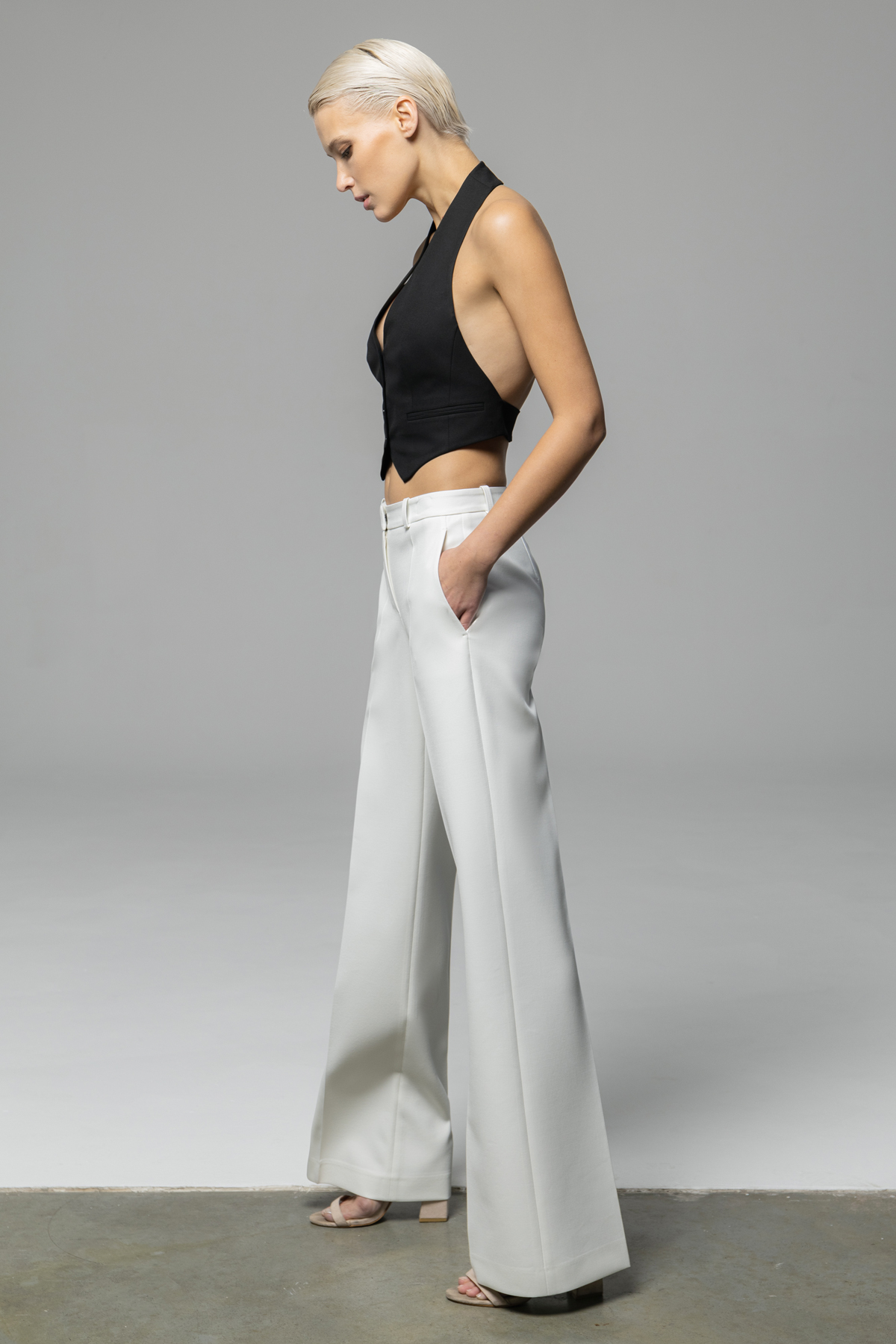 Прямые брюки из вискозы , пол женский, цвет белый, фото №4