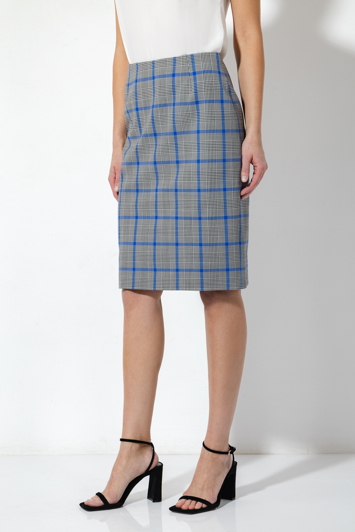 Прямая юбка в клетку VASSA&Co, пол female, цвет синий, фото №4