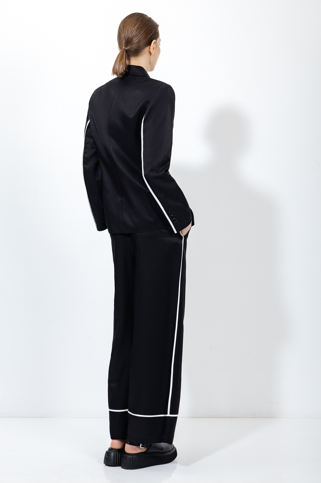 Жакет с контрастной отделкой VASSA&Co, пол женский, цвет черный, фото №4