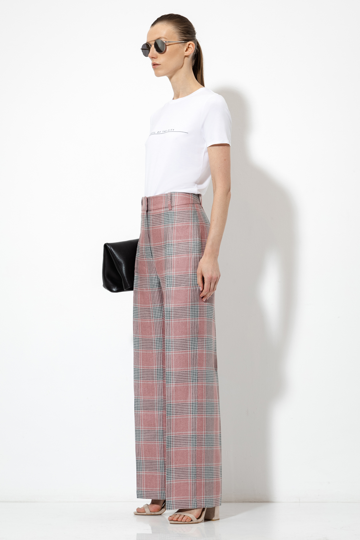 Прямые брюки VASSA&Co, пол женский, цвет розовый, фото №3