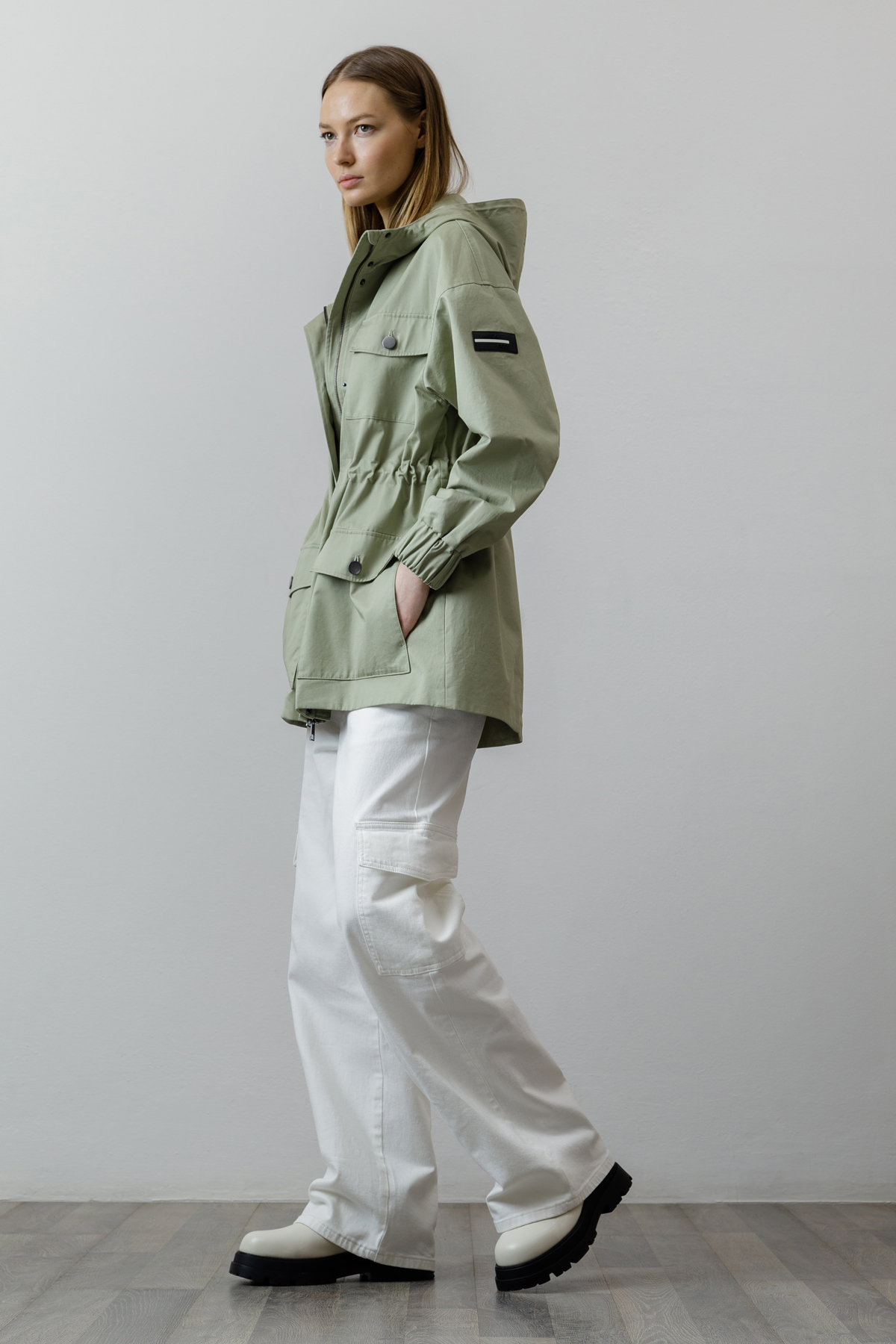 Ветровка из хлопка VASSA CODE, пол женский, цвет зеленый, фото №4