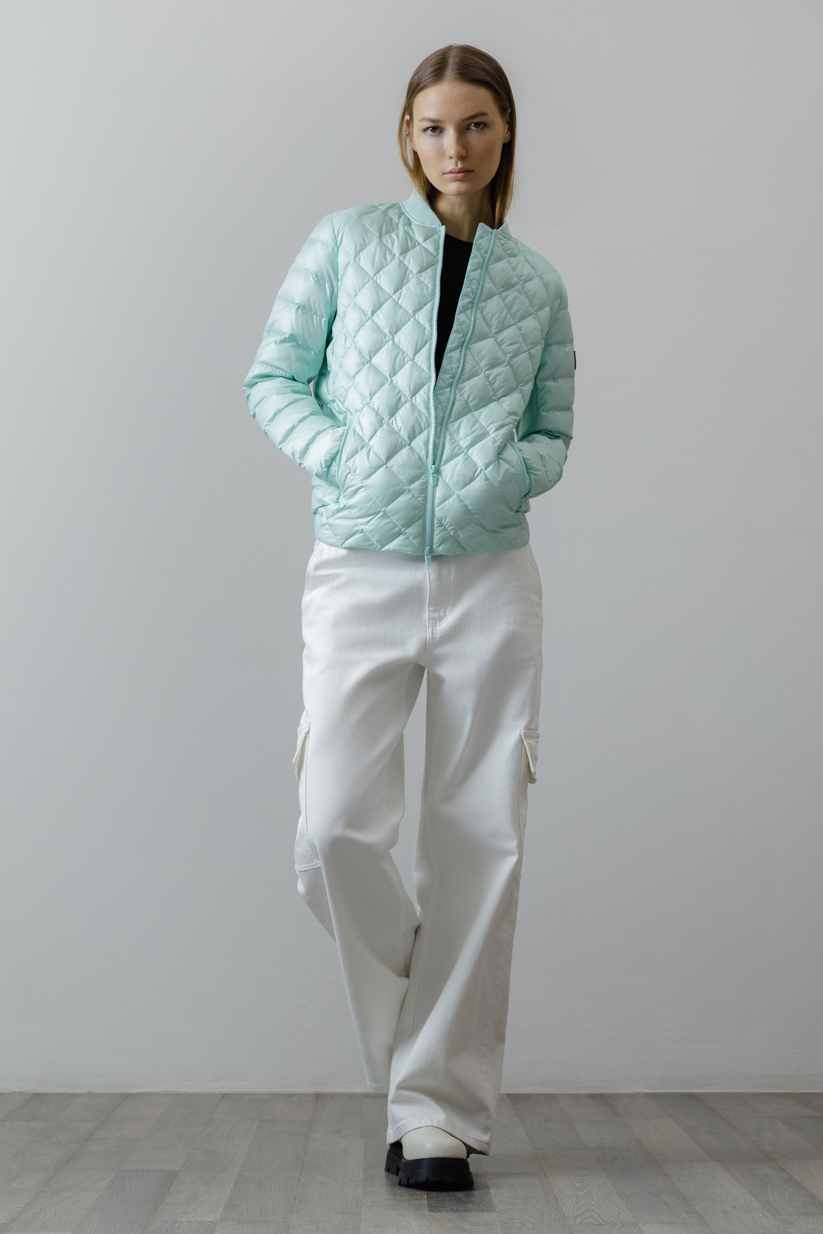 Стеганый бомбер VASSA CODE, пол женский, цвет зеленый, фото №3