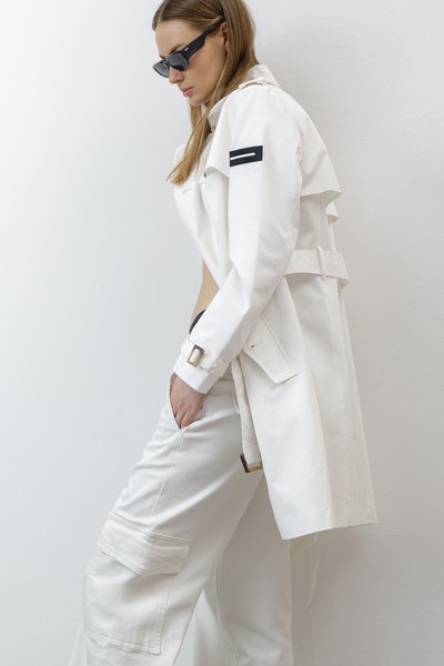 Укороченный тренч VASSA CODE, пол женский, цвет белый, фото №3