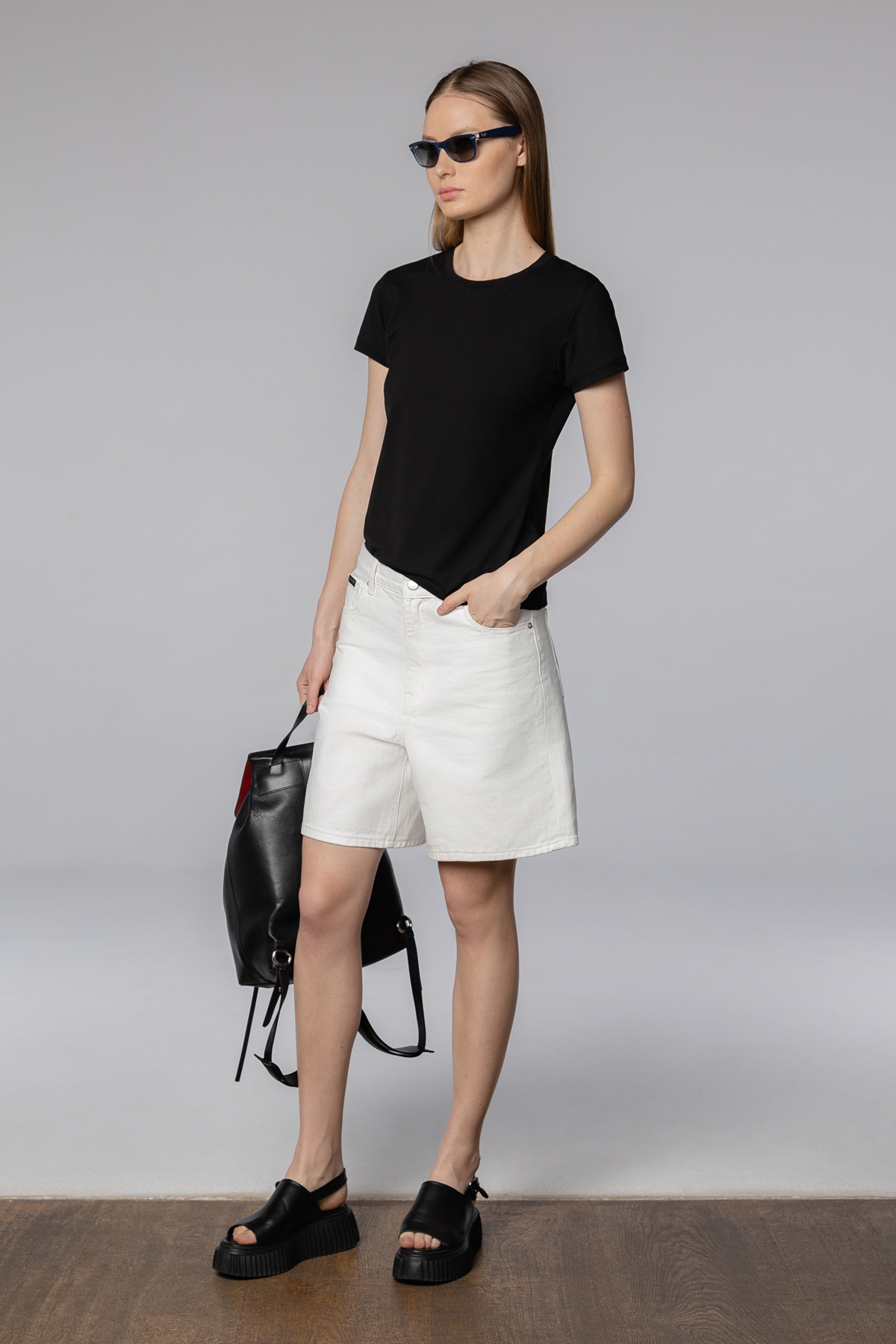 Джинсовые шорты в молочном оттенке , пол женский, цвет белый, фото №2