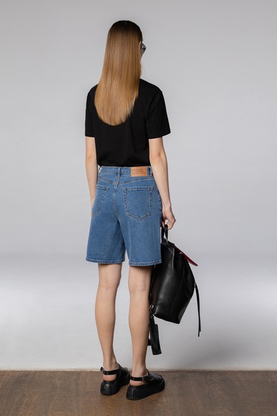 Джинсовые шорты , пол женский, цвет голубой, фото №3