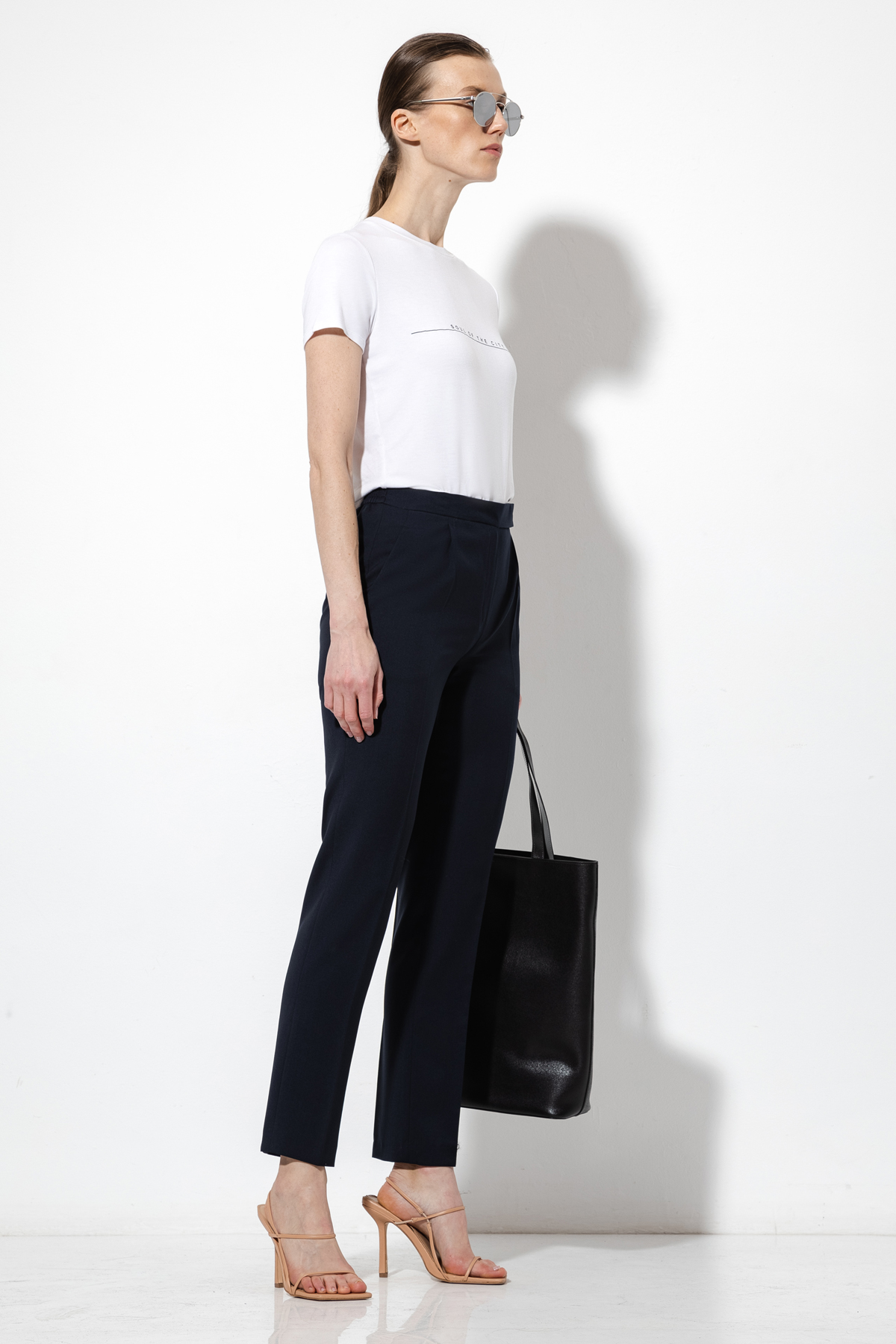 Зауженные брюки из 100% шерсти VASSA&Co, пол женский, цвет синий, фото №5