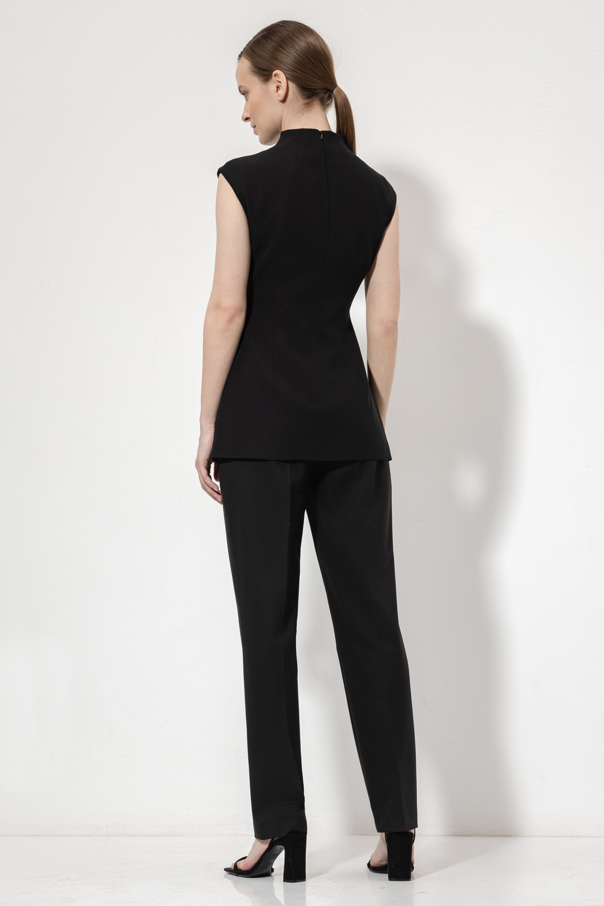 Жилет VASSA&Co, пол женский, цвет черный, фото №3