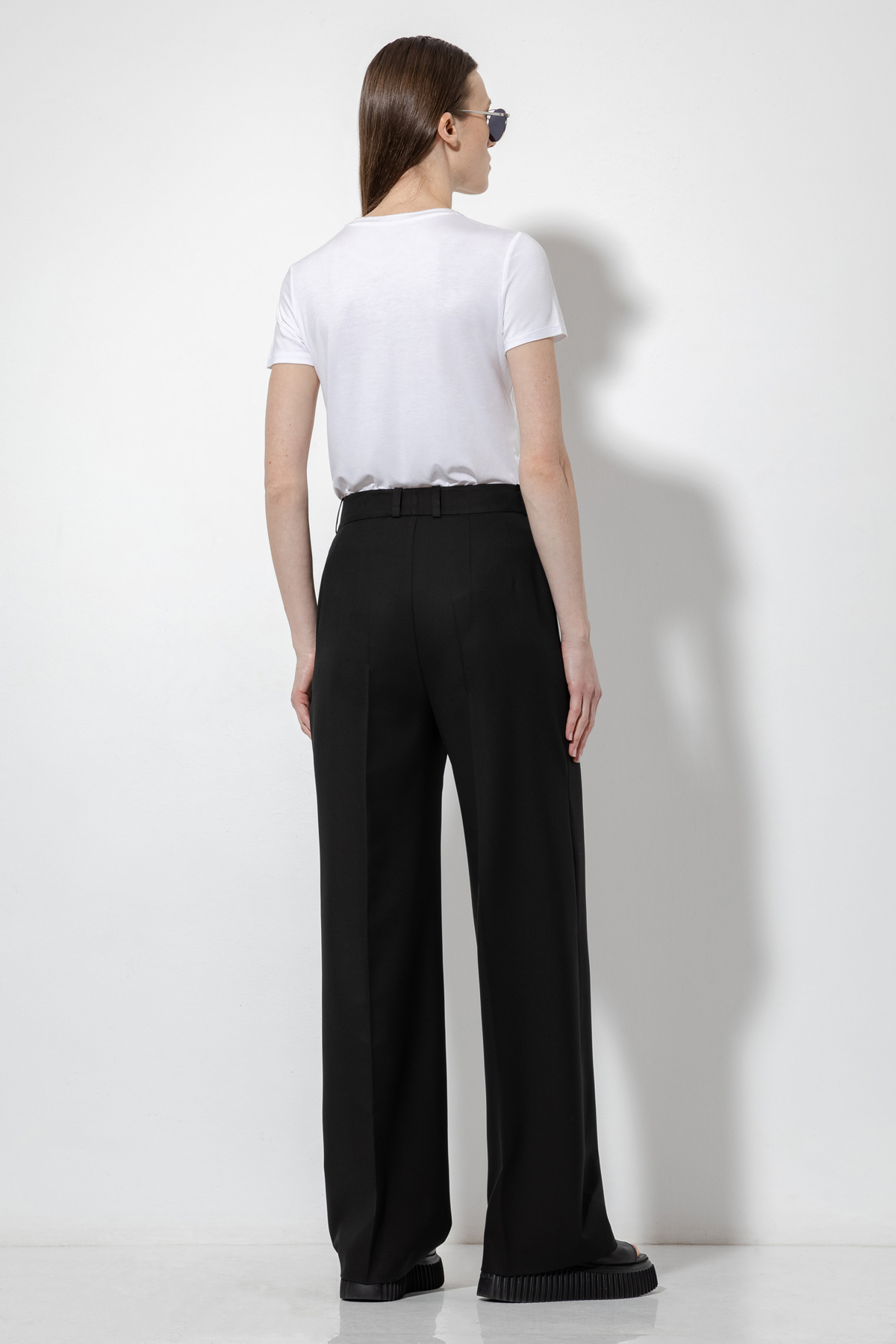 Широкие брюки VASSA&Co, пол женский, цвет черный, фото №5