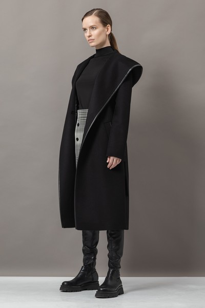 Пальто с капюшоном VASSA&Co, пол женский, цвет черный, фото №4