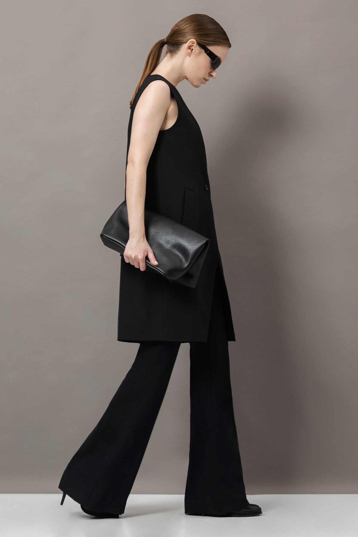 Удлиненный жилет VASSA&Co, пол женский, цвет черный, фото №4