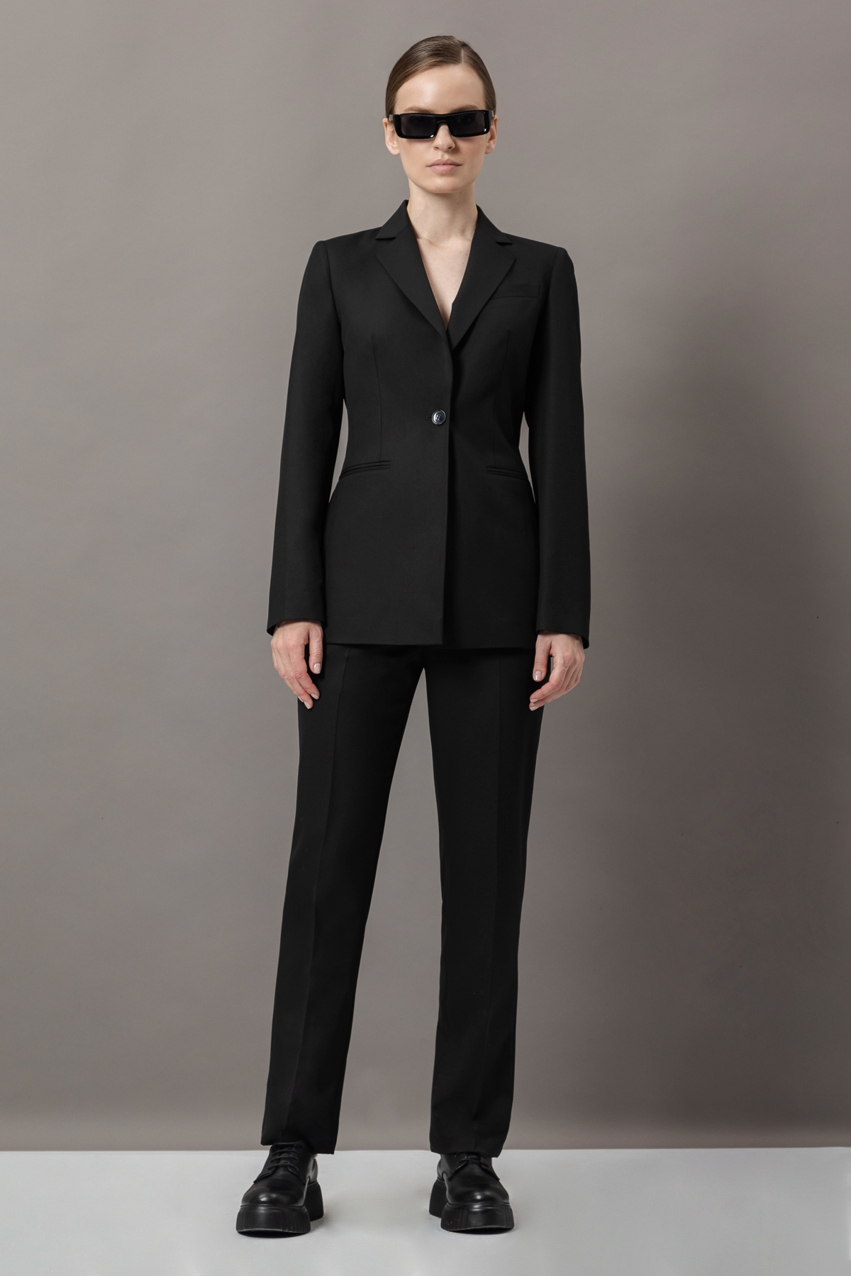 Жакет с контрастным поясом VASSA&Co, пол женский, цвет черный, фото №2