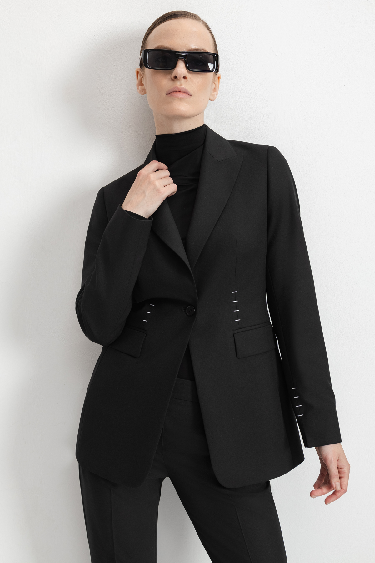 Жакет с графичной вышивкой VASSA&Co, пол женский, цвет черный, фото №5