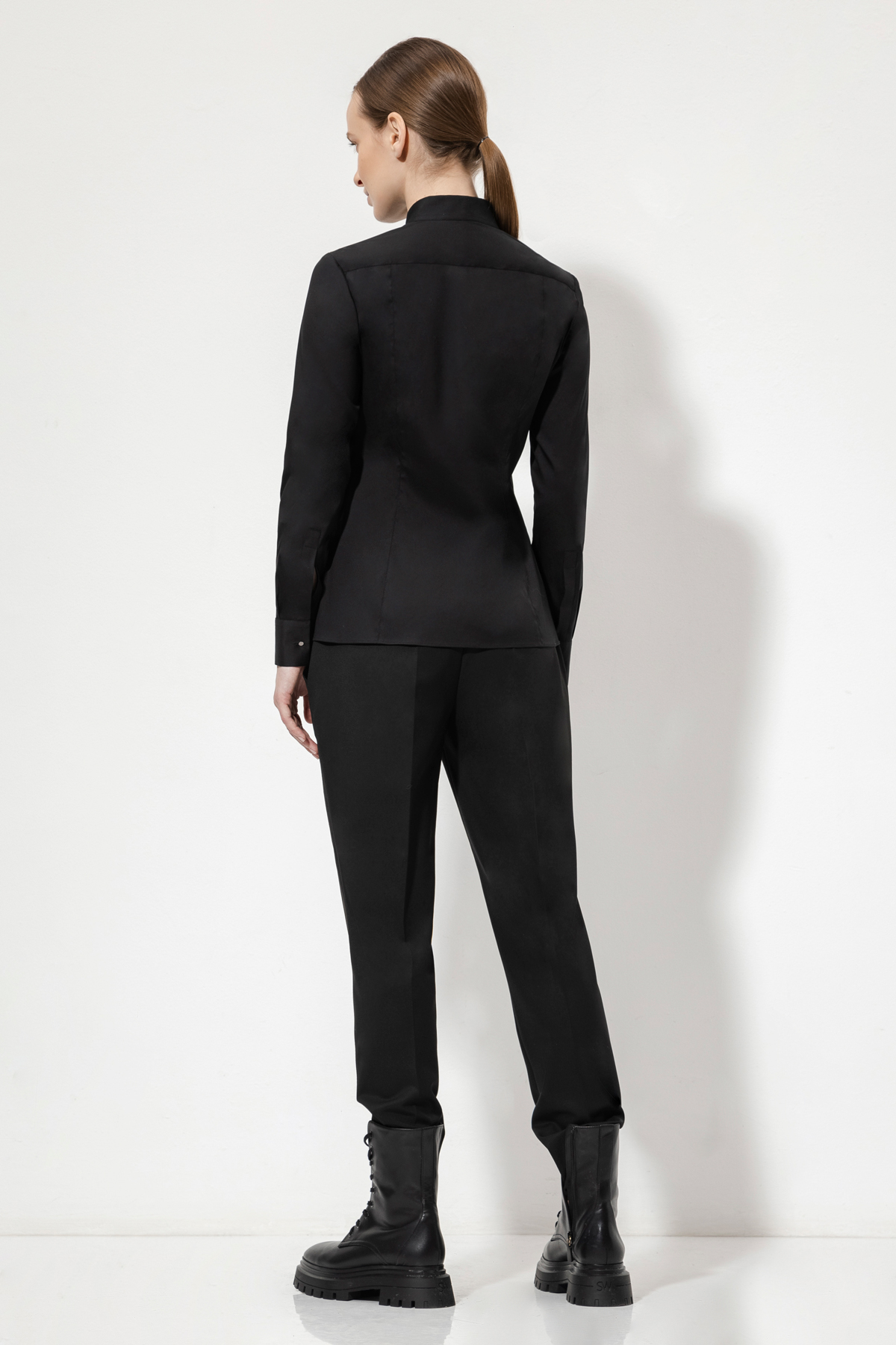 Блузка с фигурным вырезом VASSA&Co, пол женский, цвет черный, фото №5