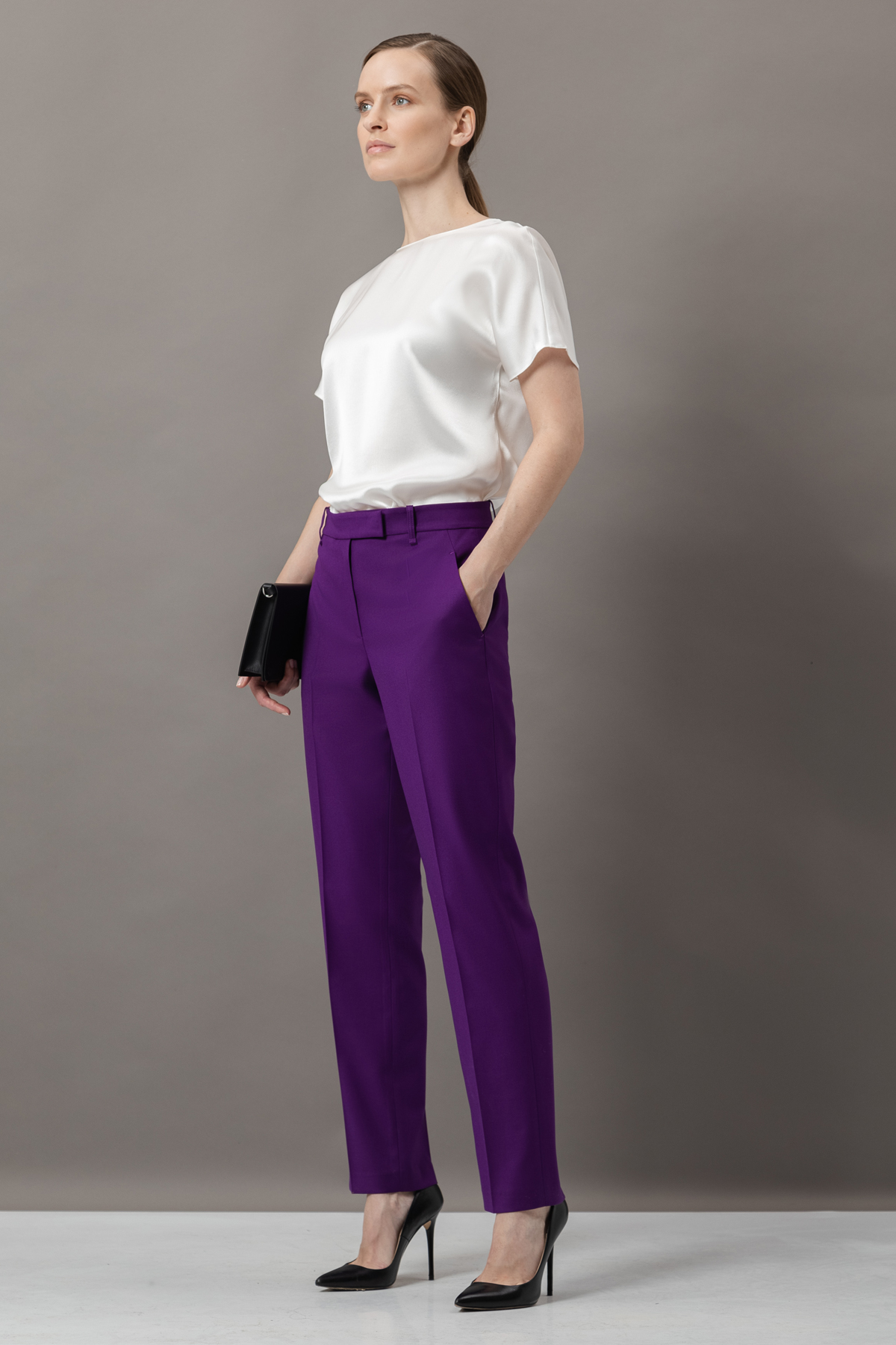 Брюки акцентного цвета VASSA&Co, пол женский, цвет фиолетовый, фото №4