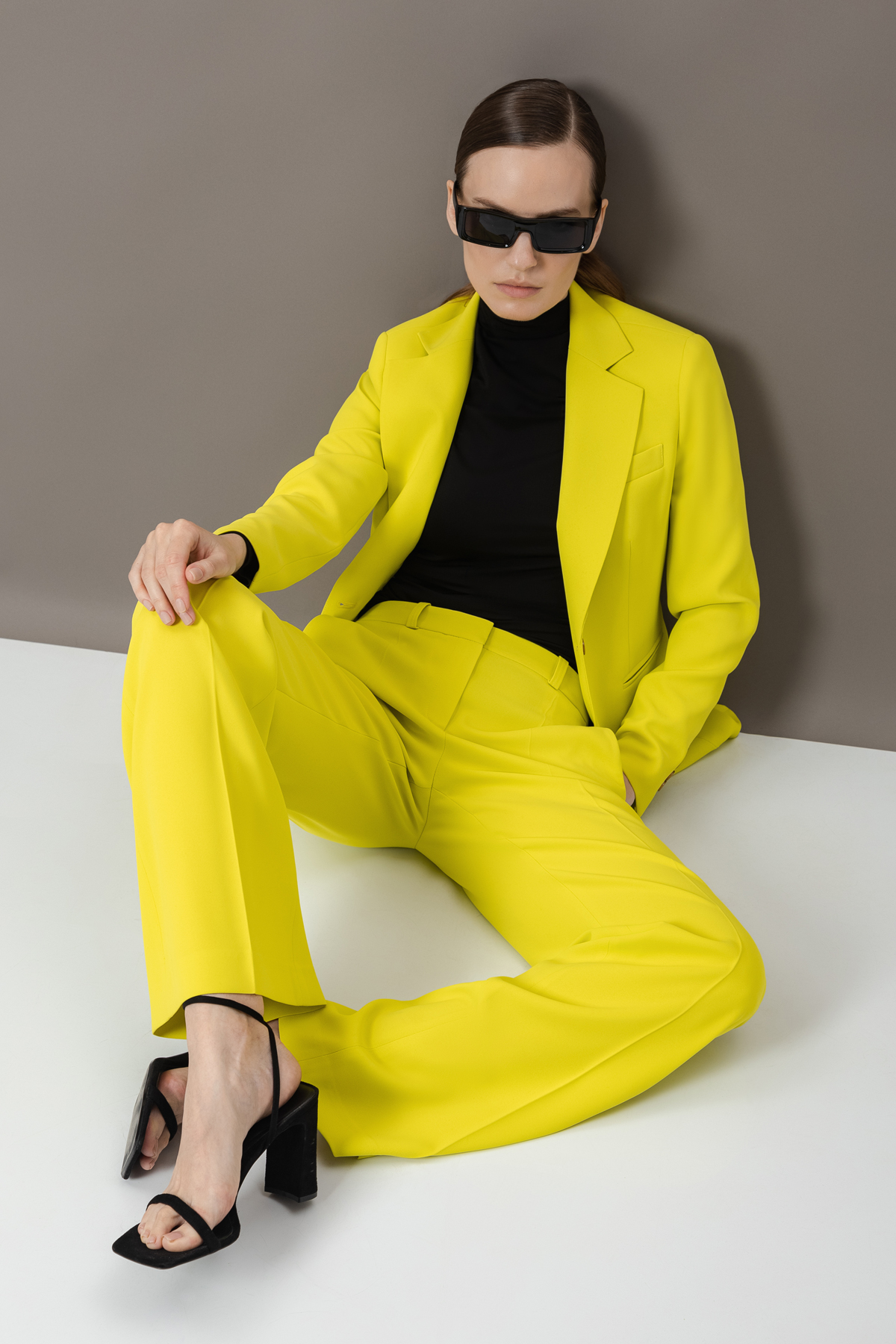 Брюки VASSA&Co, пол женский, цвет желтый, фото №6