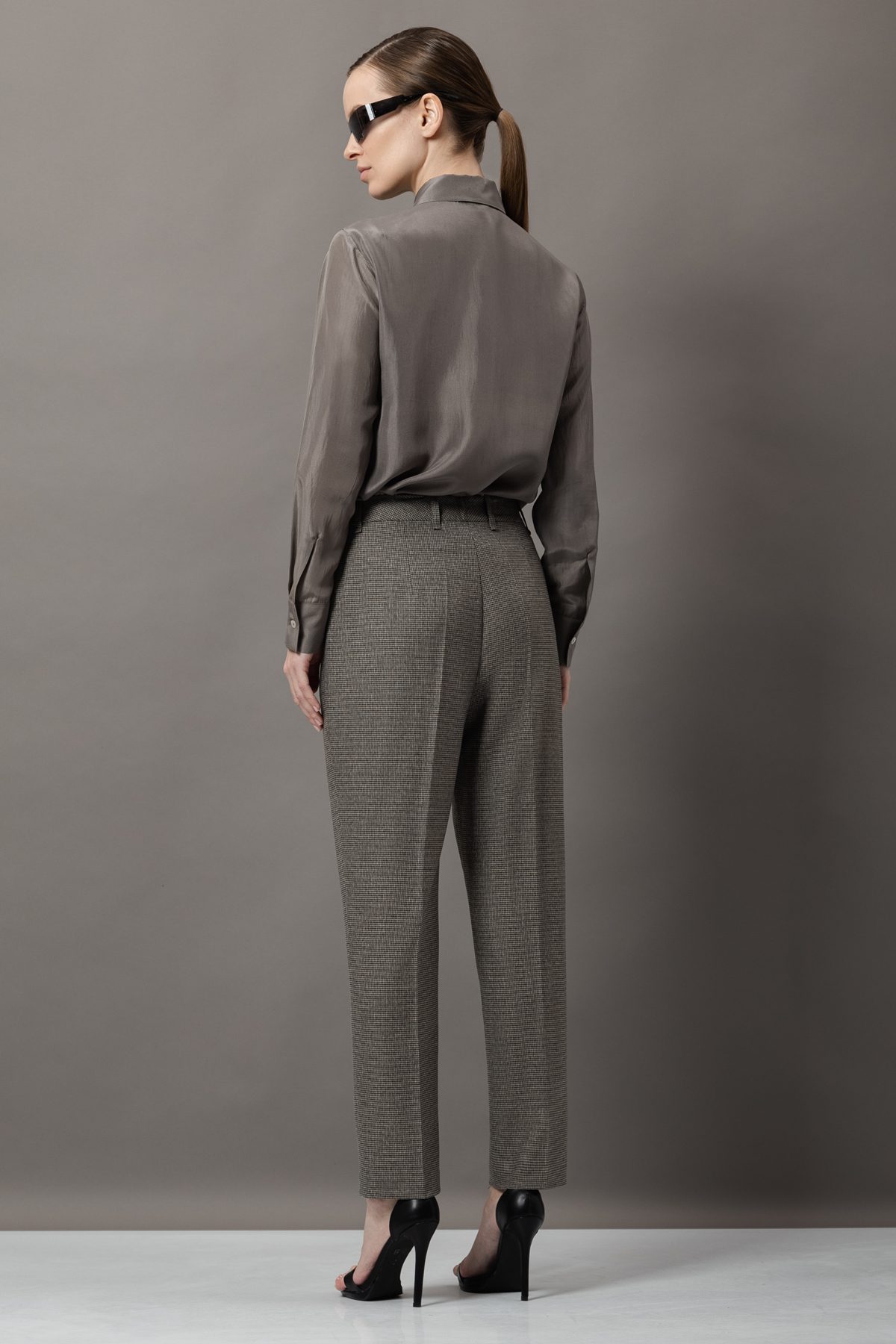 Зауженные брюки VASSA&Co, пол женский, цвет коричневый, фото №5