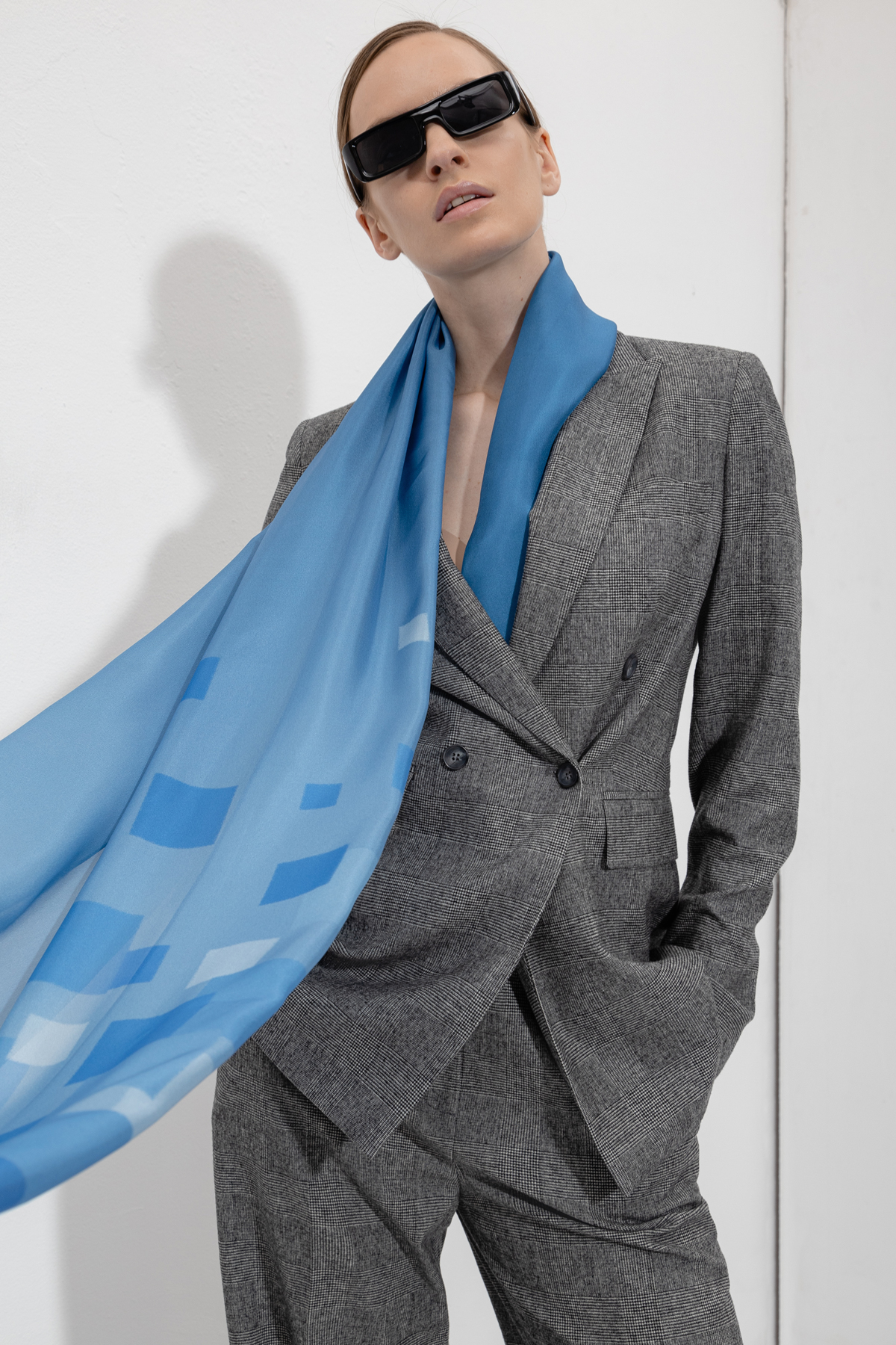 Scarf VASSA&Co, пол female, цвет синий, фото №4