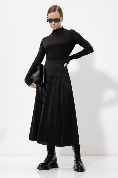 Юбка с асимметричной деталью VASSA&Co, пол female, цвет black, фото №4