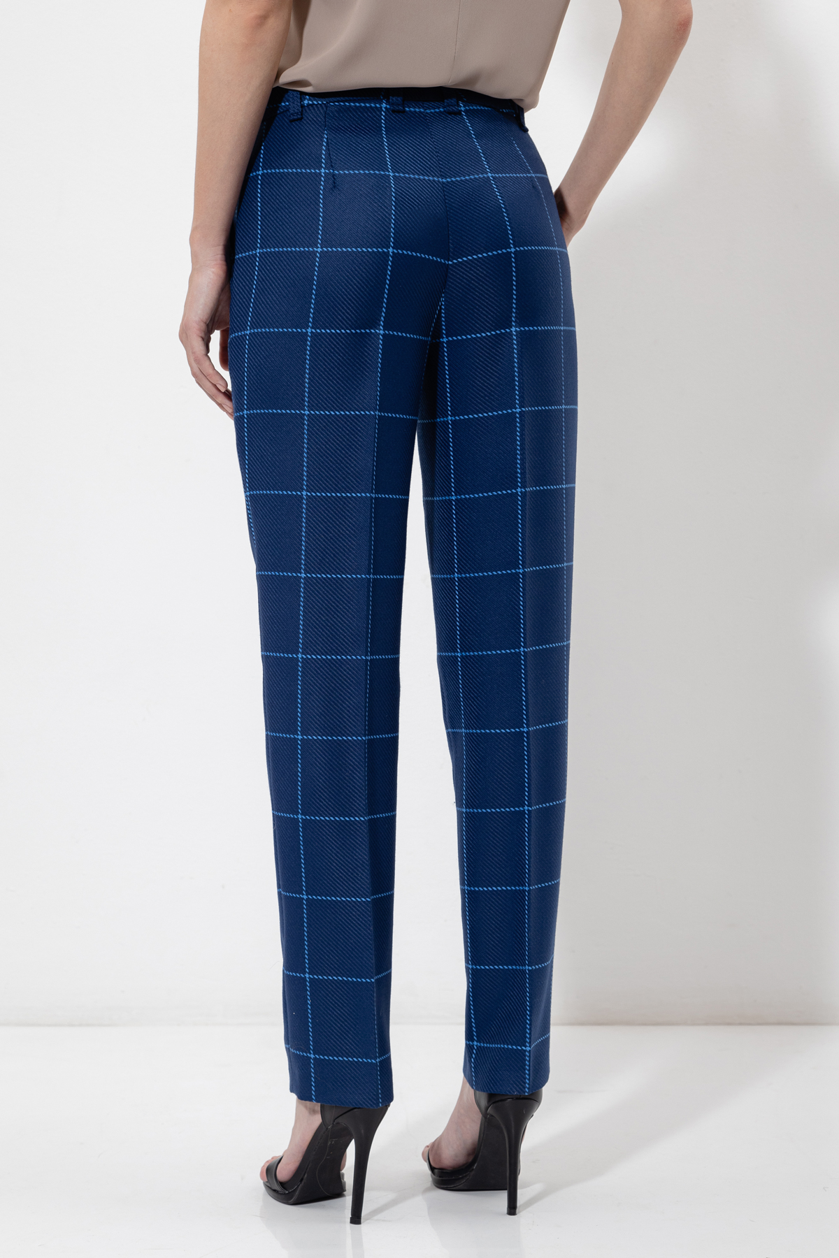 Брюки в клетку VASSA&Co, пол женский, цвет синий, фото №5